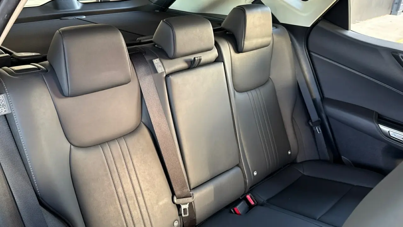 2022 Lexus NX350H Gallery Image 8