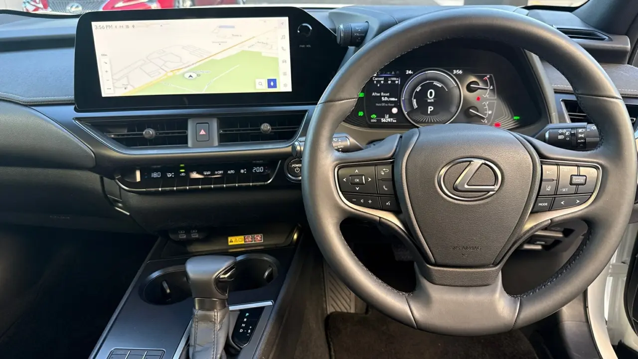 2023 Lexus UX250H Gallery Image 12