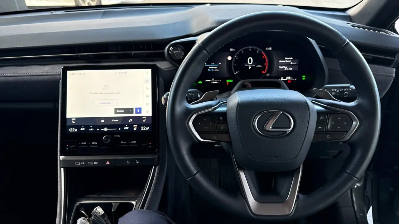 2024 Lexus LBX HEV Gallery Image 12