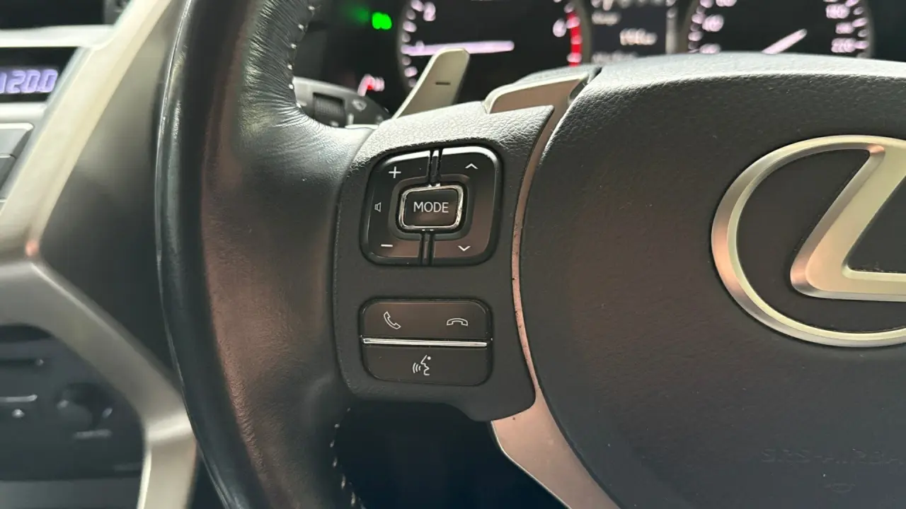2016 Lexus NX200t Gallery Image 12