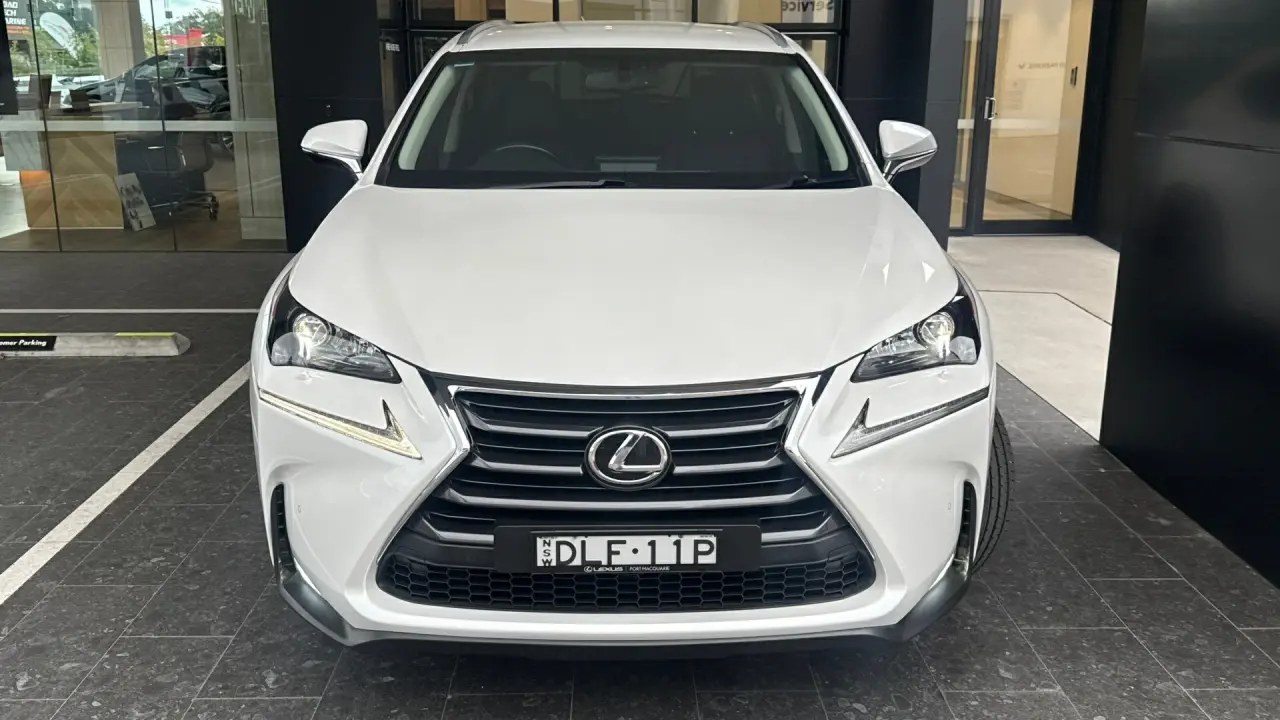 2016 Lexus NX200t Gallery Image 2