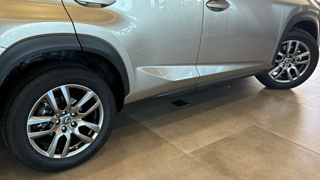 2019 Lexus NX300 Gallery Image 4