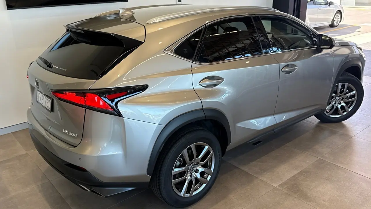 2019 Lexus NX300 Gallery Image 5