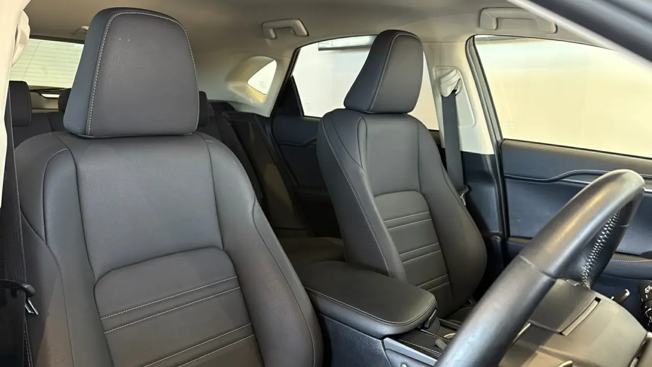 2019 Lexus NX300 Gallery Image 9