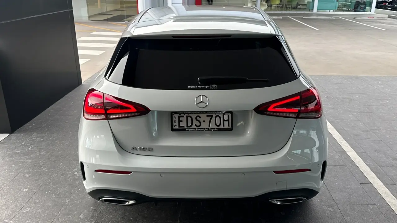 2019 MERCEDES-BENZ A180 Gallery Image 7