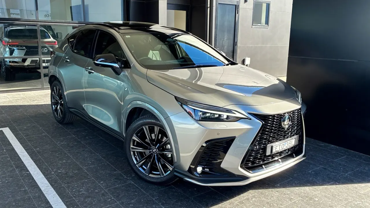 2022 Lexus NX350H Gallery Image 1