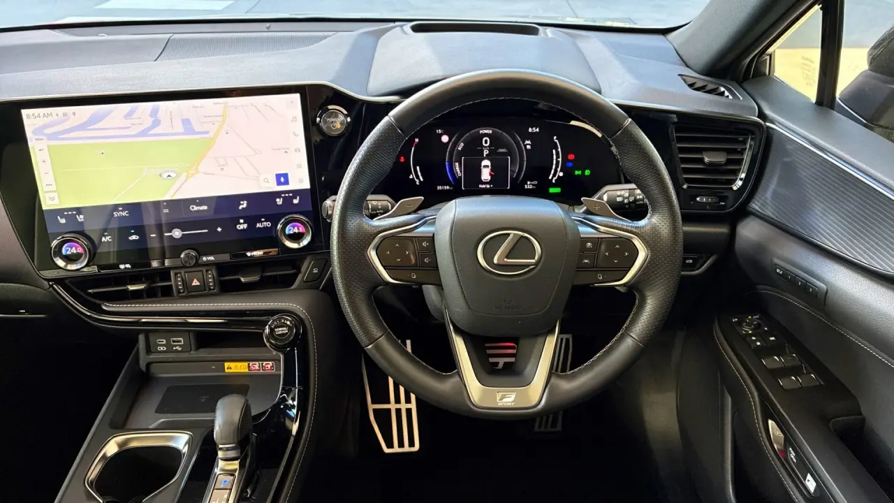 2022 Lexus NX350H Gallery Image 12