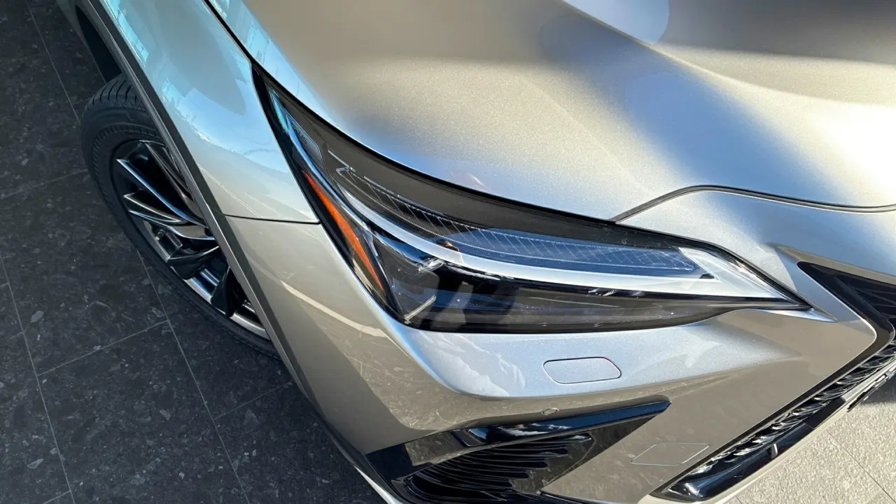 2022 Lexus NX350H Gallery Image 3