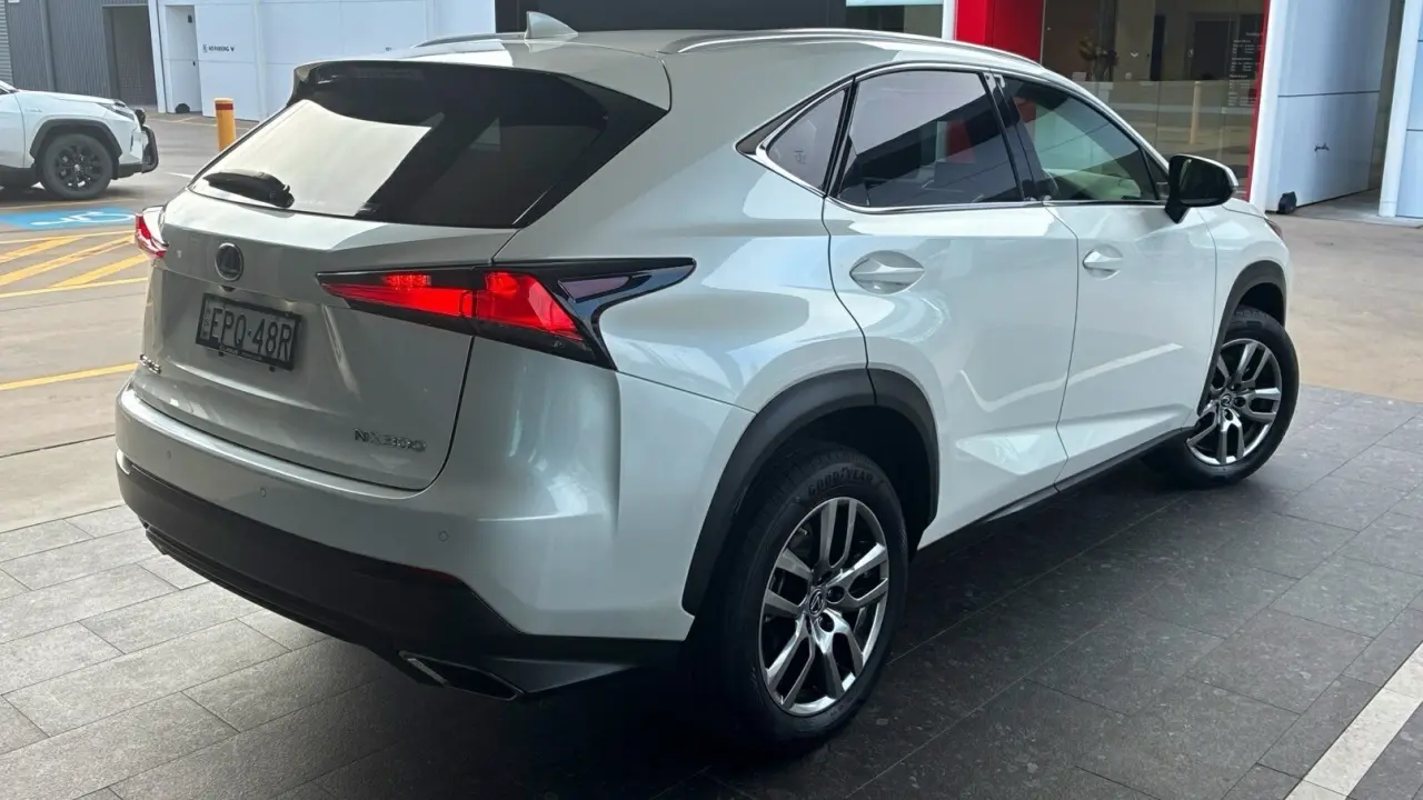 2021 Lexus NX300 Gallery Image 4