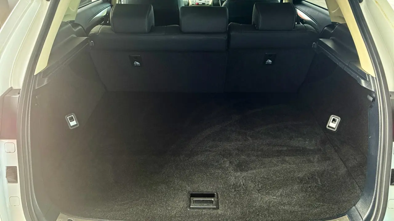 2021 Lexus NX300 Gallery Image 7