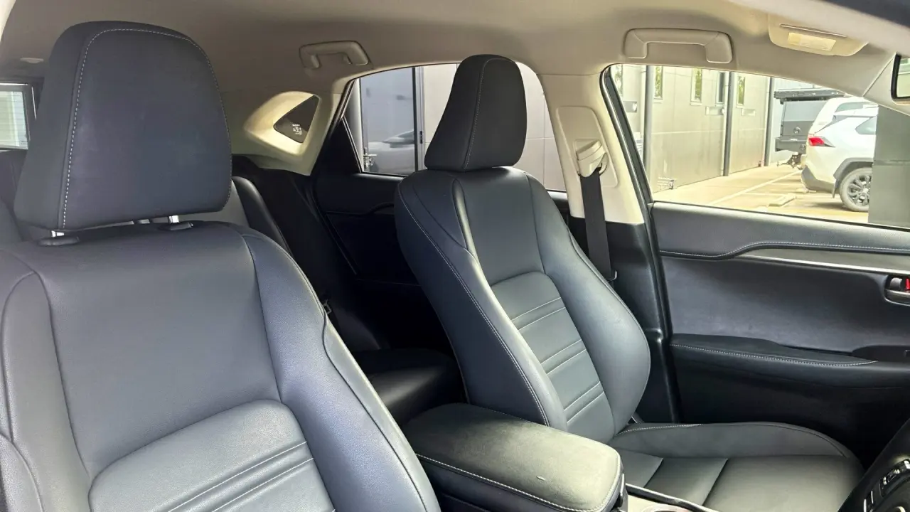 2021 Lexus NX300 Gallery Image 9