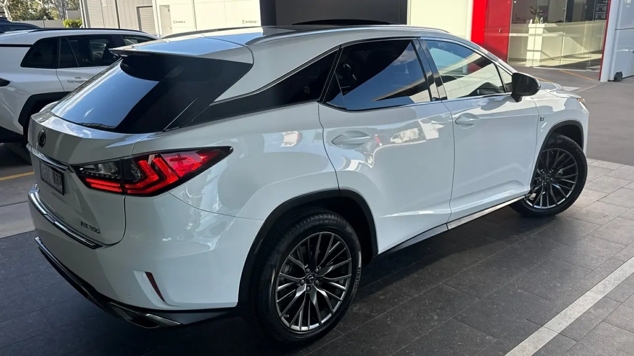 2017 Lexus RX350 Gallery Image 4