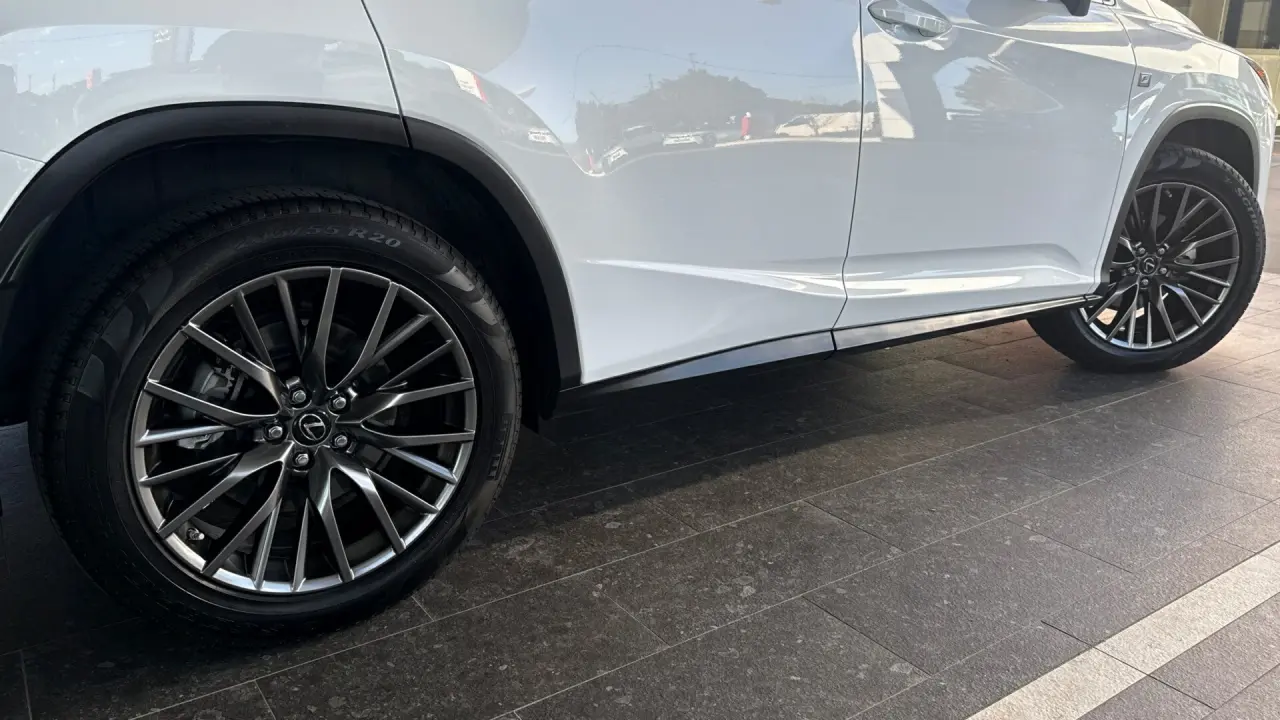 2017 Lexus RX350 Gallery Image 5