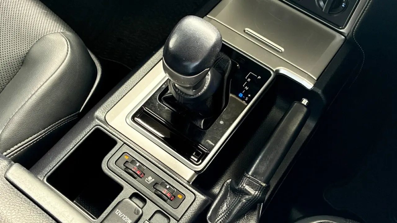 2021 Toyota Prado Gallery Image 12