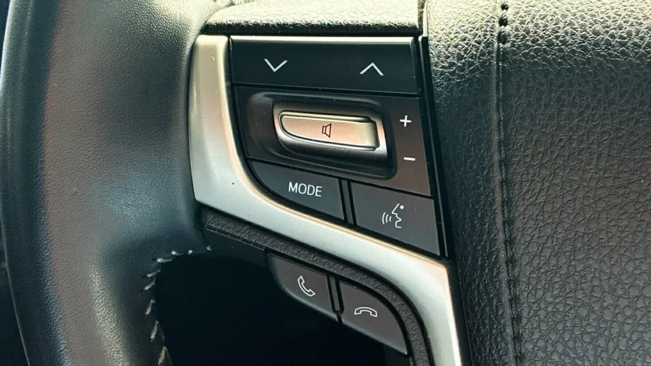 2021 Toyota Prado Gallery Image 13