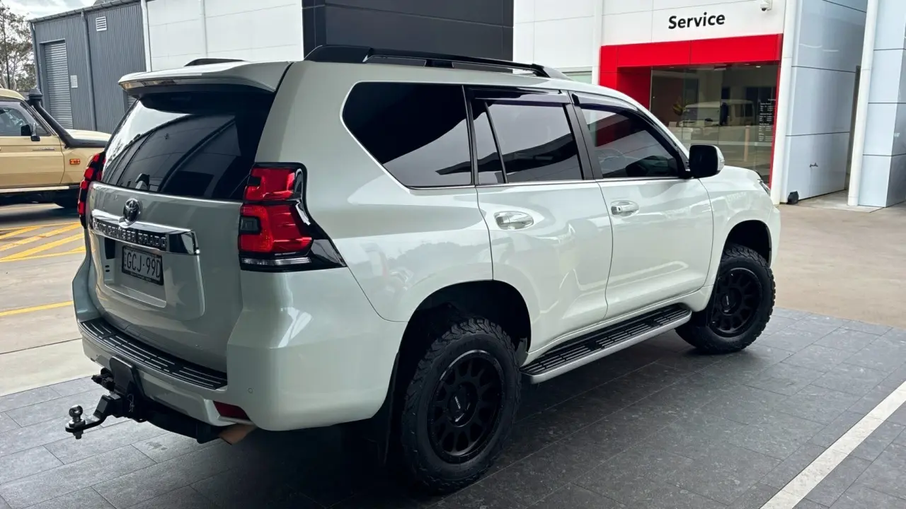 2021 Toyota Prado Gallery Image 4