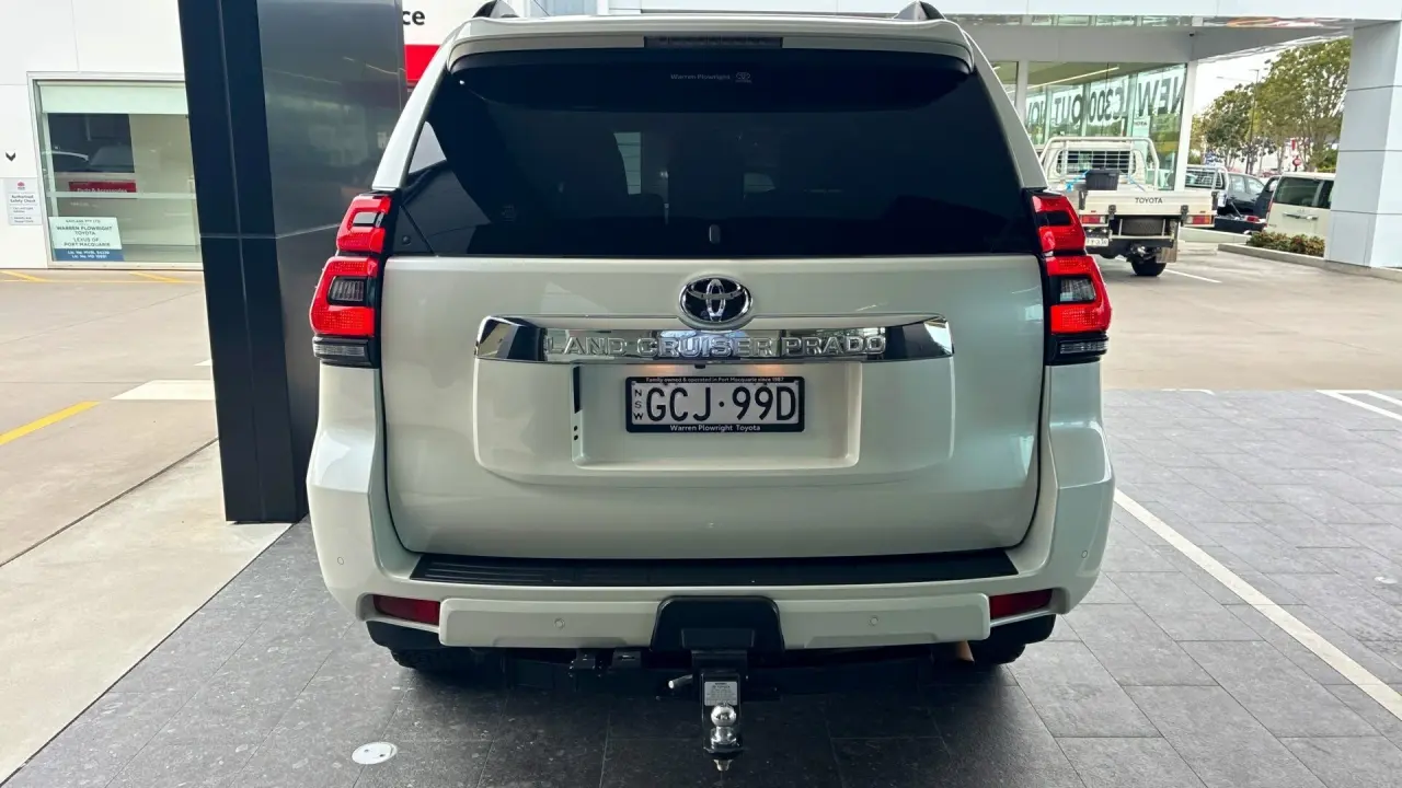 2021 Toyota Prado Gallery Image 5