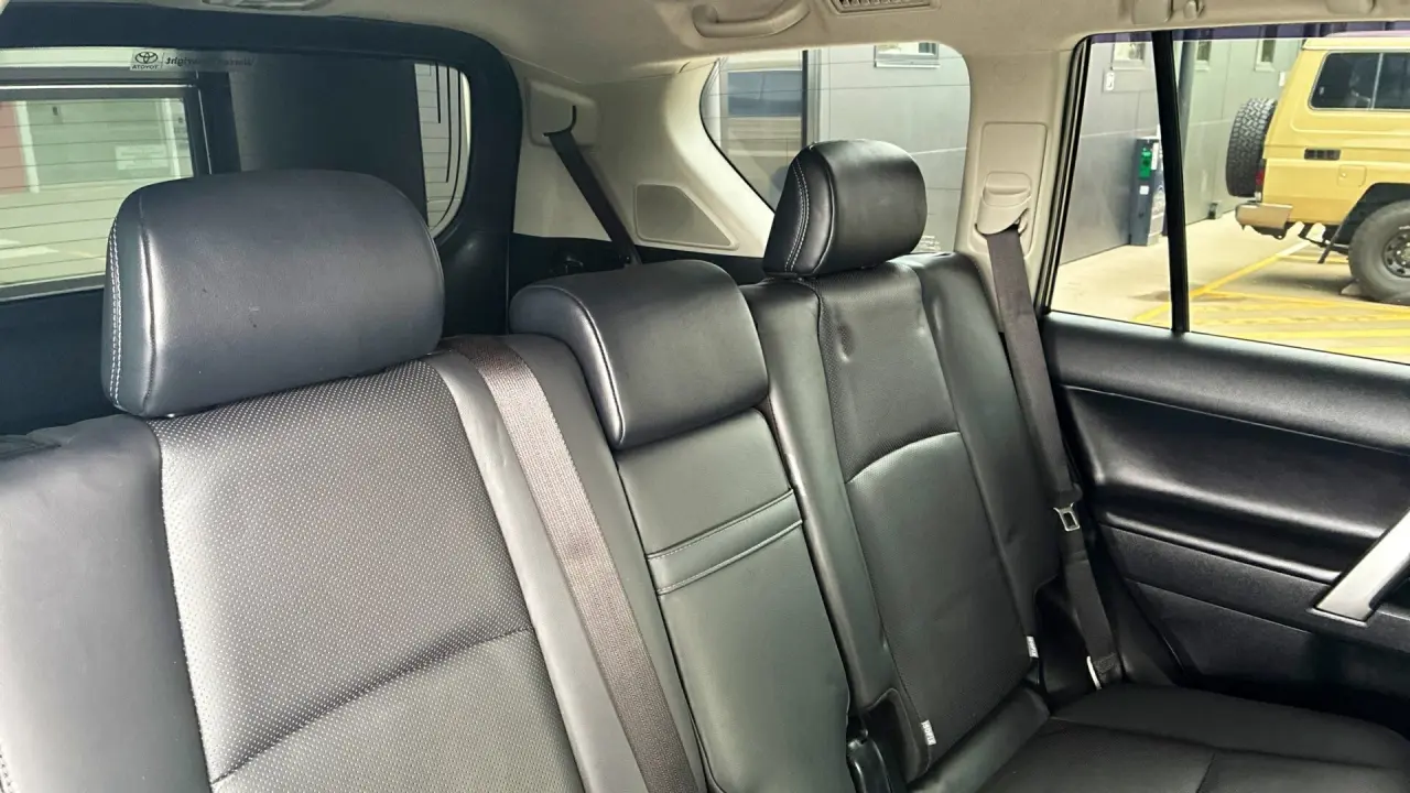 2021 Toyota Prado Gallery Image 7