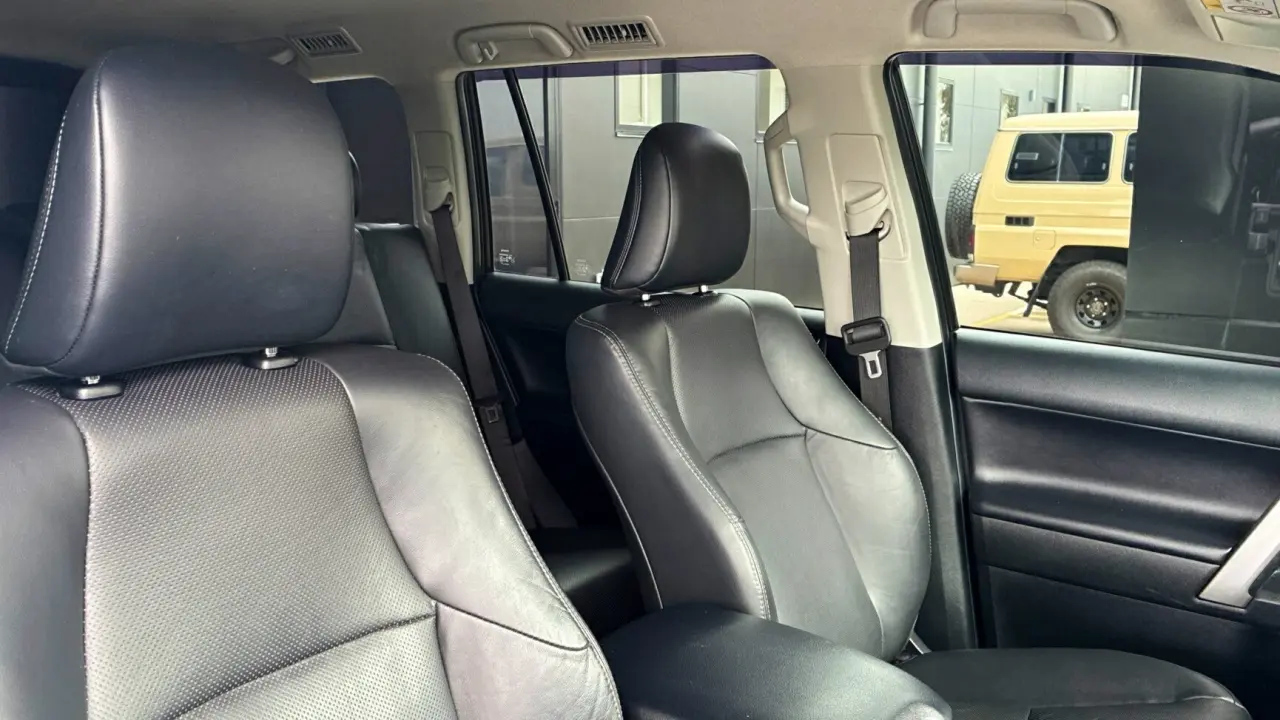 2021 Toyota Prado Gallery Image 8