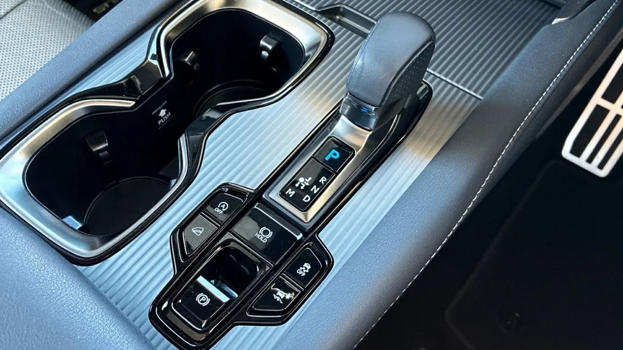 2023 Lexus RX350 Gallery Image 14