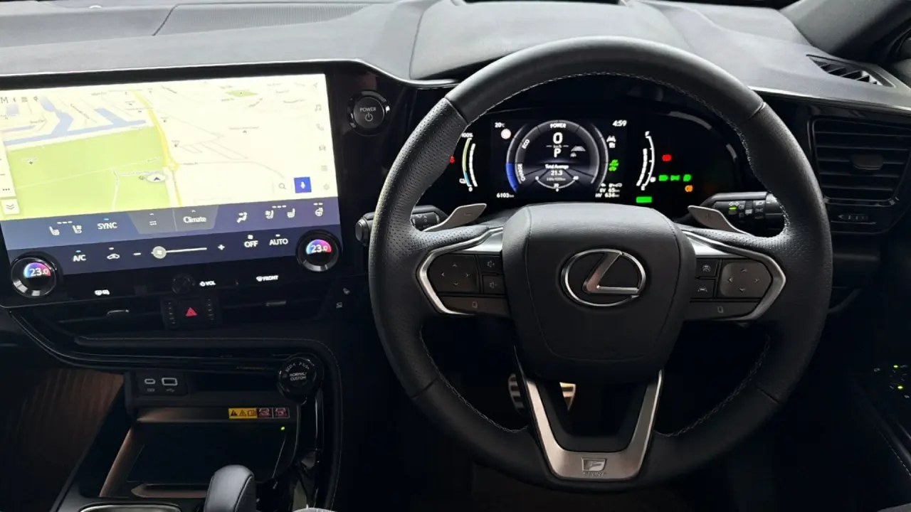 2026 Lexus NX450h+ Gallery Image 14