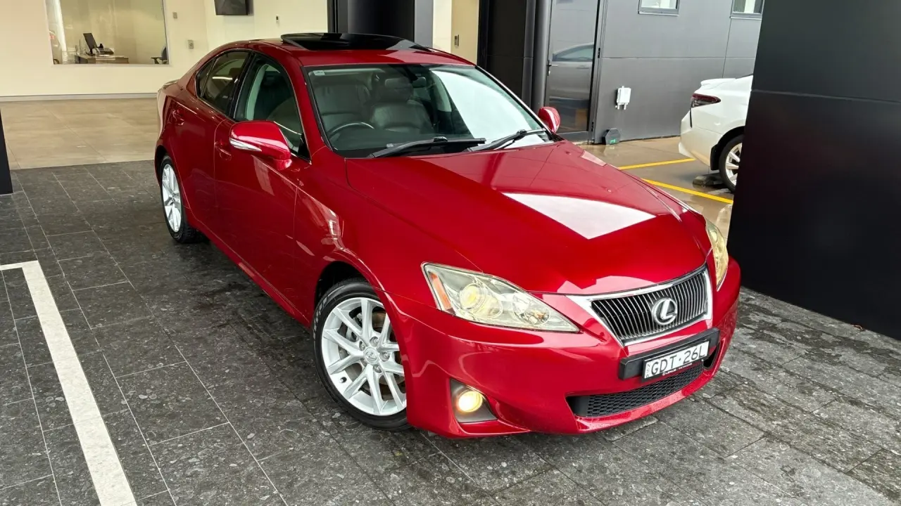 2011 Lexus IS250 Gallery Image 1