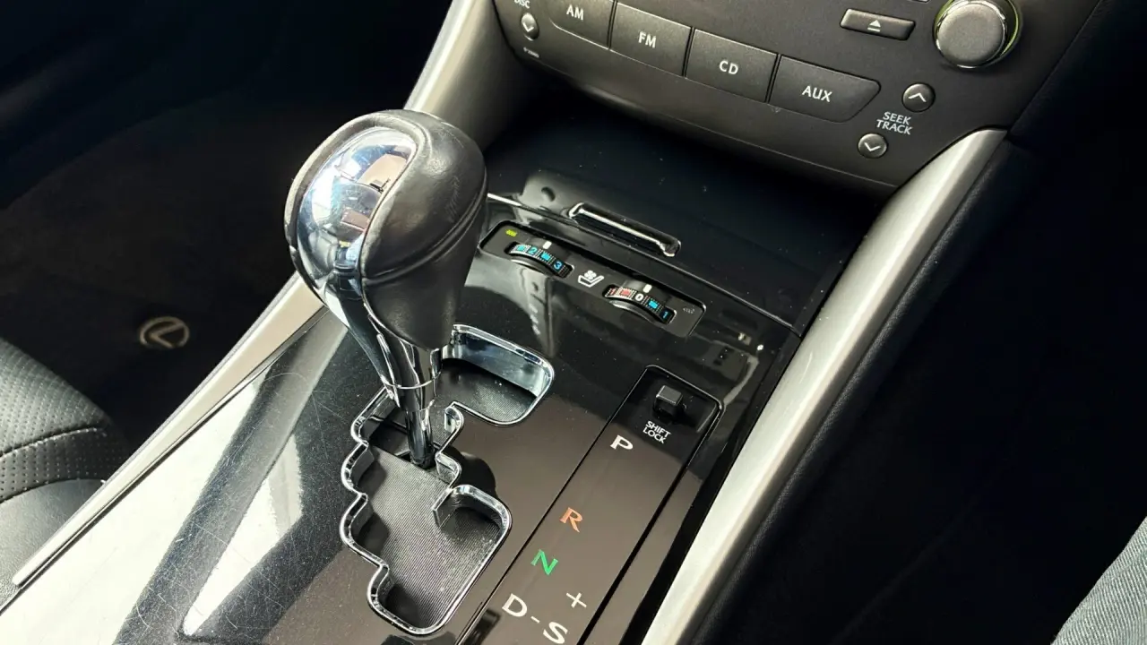 2011 Lexus IS250 Gallery Image 14
