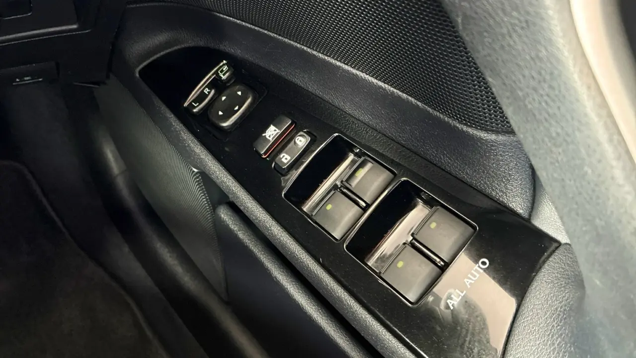 2011 Lexus IS250 Gallery Image 18