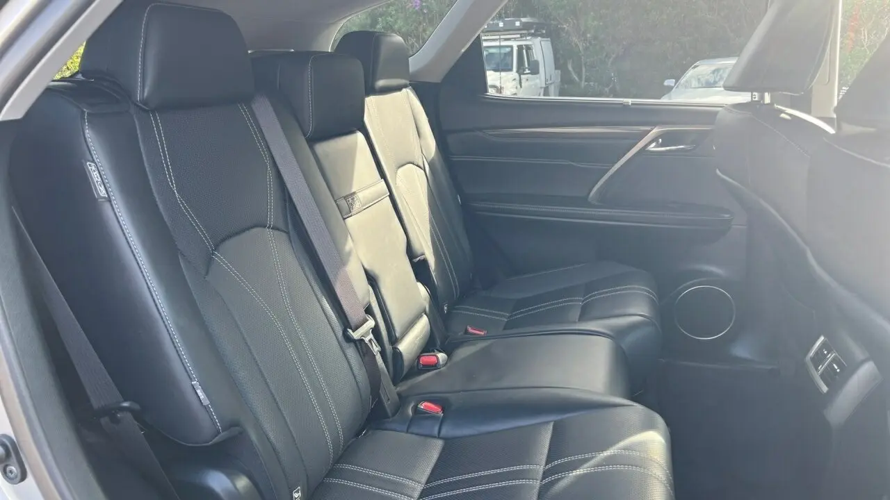 2018 Lexus RX450hL Image 14
