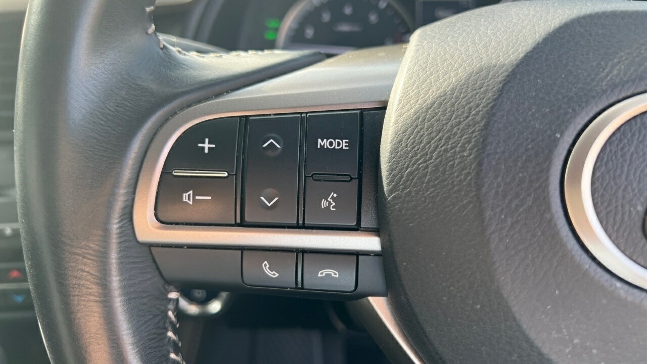 2018 Lexus RX450hL Image 21