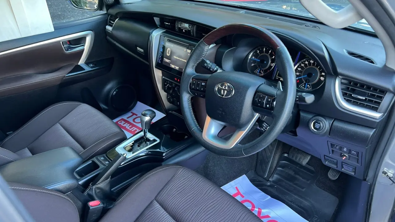 2017 Toyota Fortuner Image 7