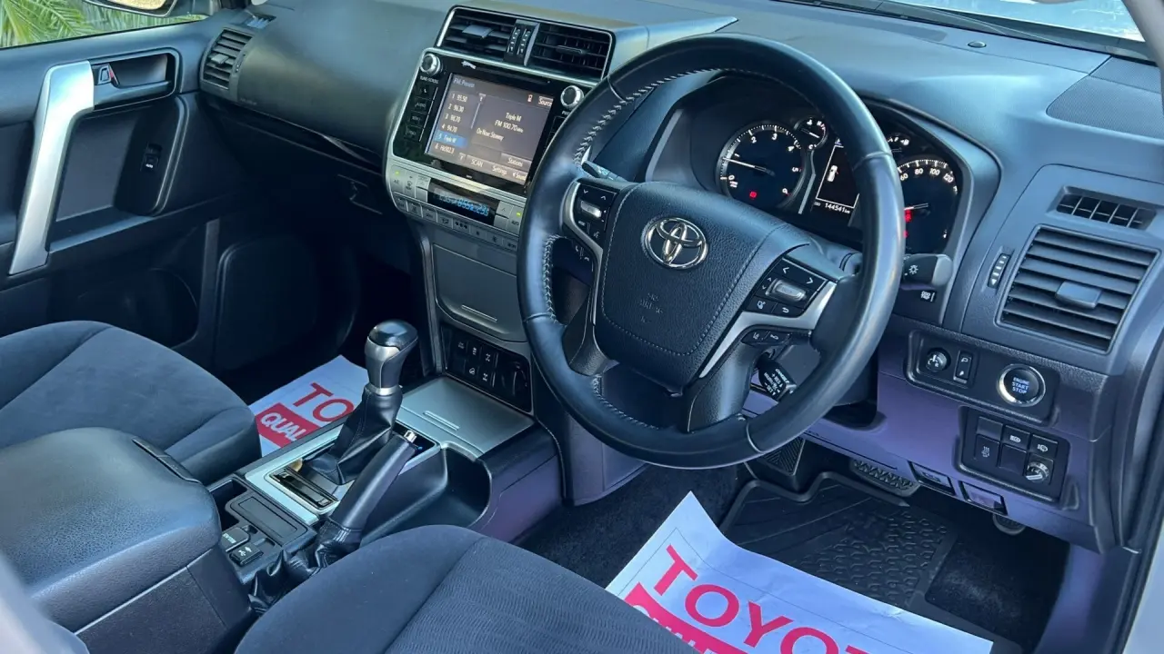 2018 Toyota Prado Image 10
