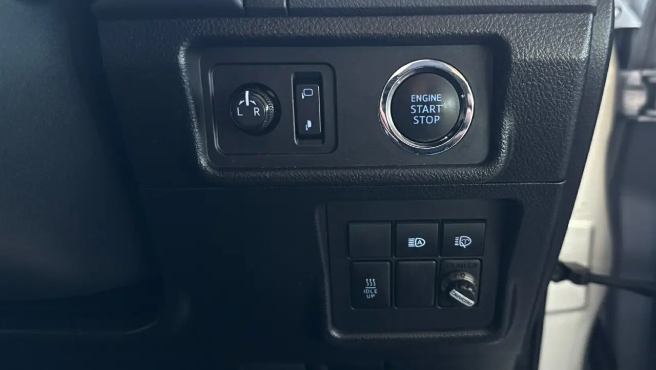 2018 Toyota Prado Gallery Image 17