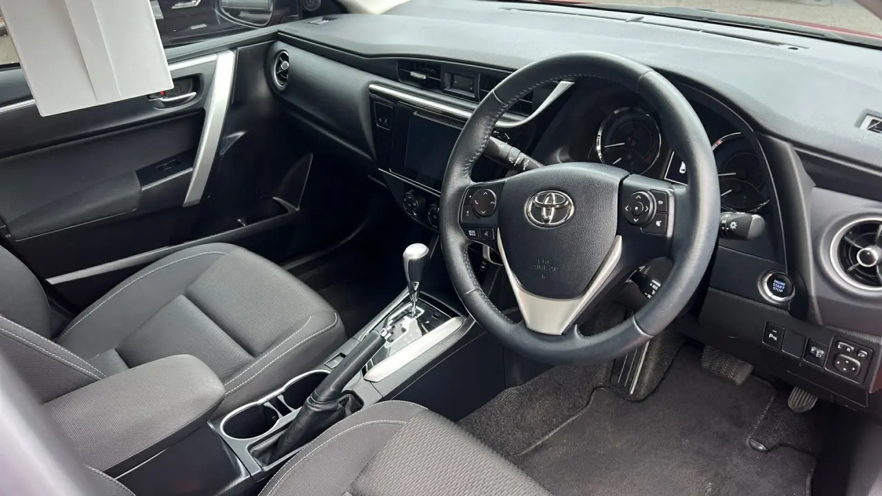 2018 Toyota Corolla Image 9