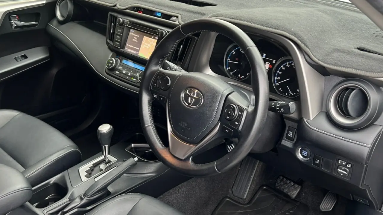 2016 Toyota RAV4 Image 7