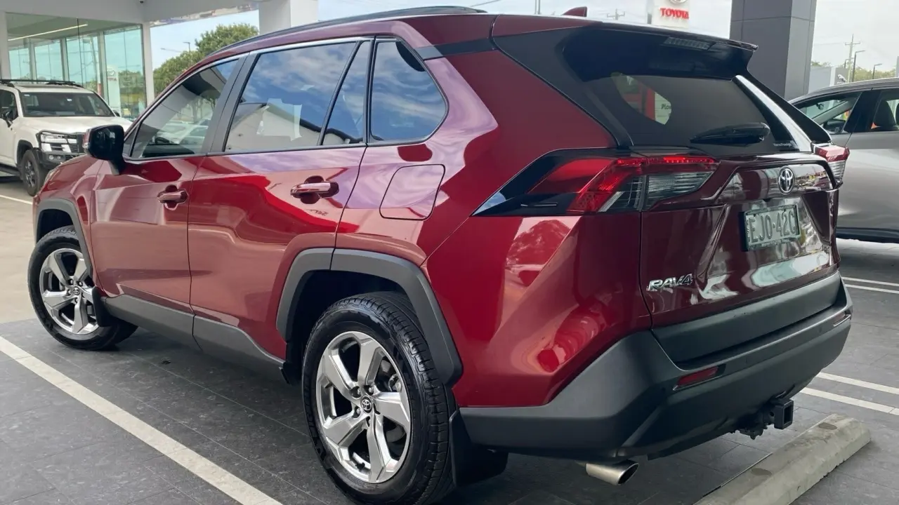 2019 Toyota Rav4 Gallery Image 2