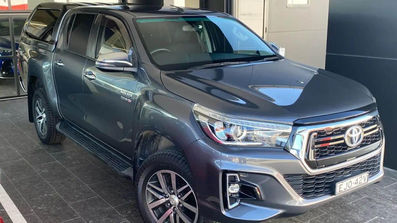 2019 Toyota Hilux Image 1