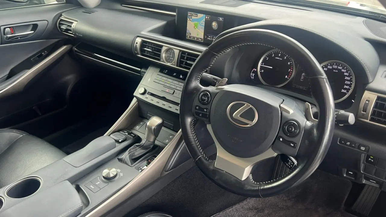 2015 Lexus Is250 Gallery Image 9