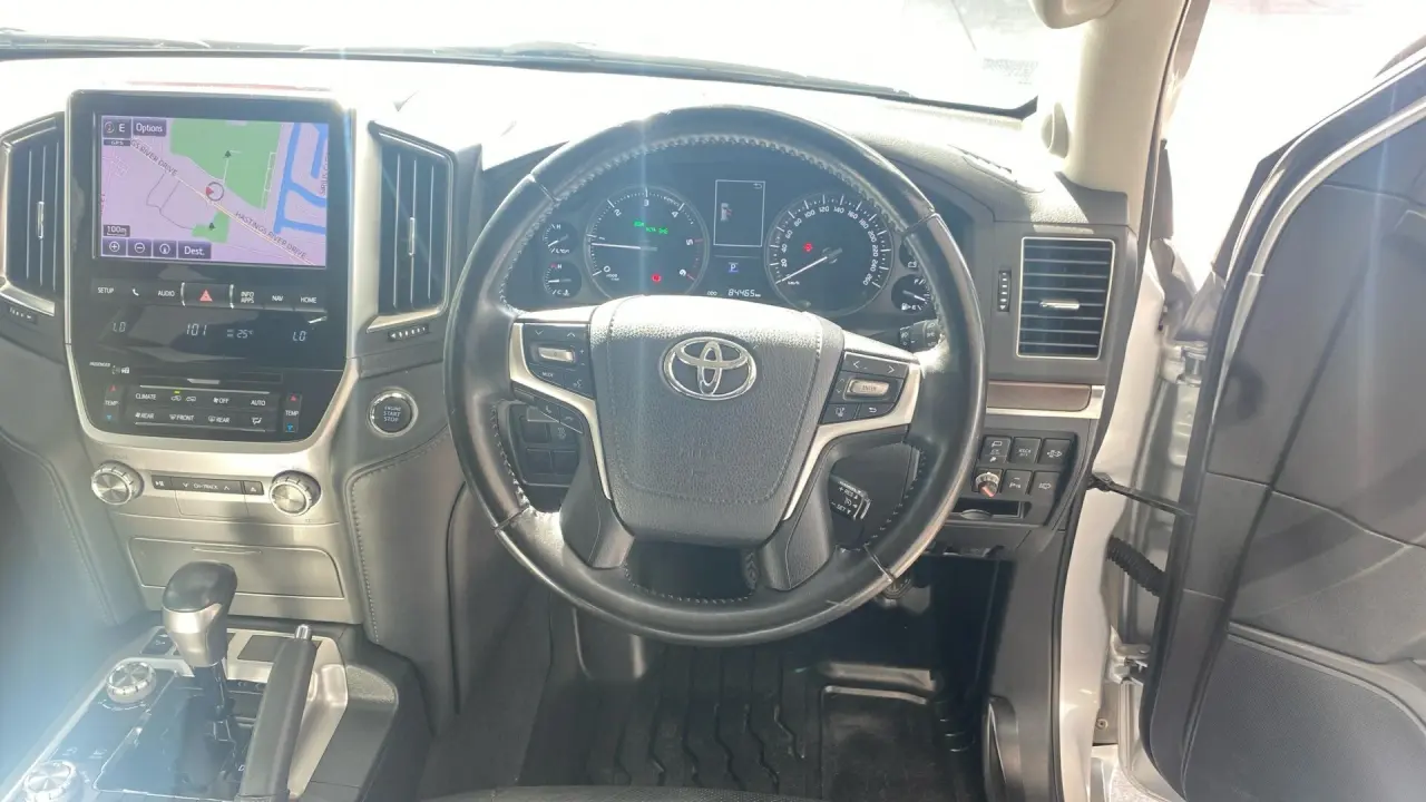 2019 Toyota Landcruiser Gallery Image 11