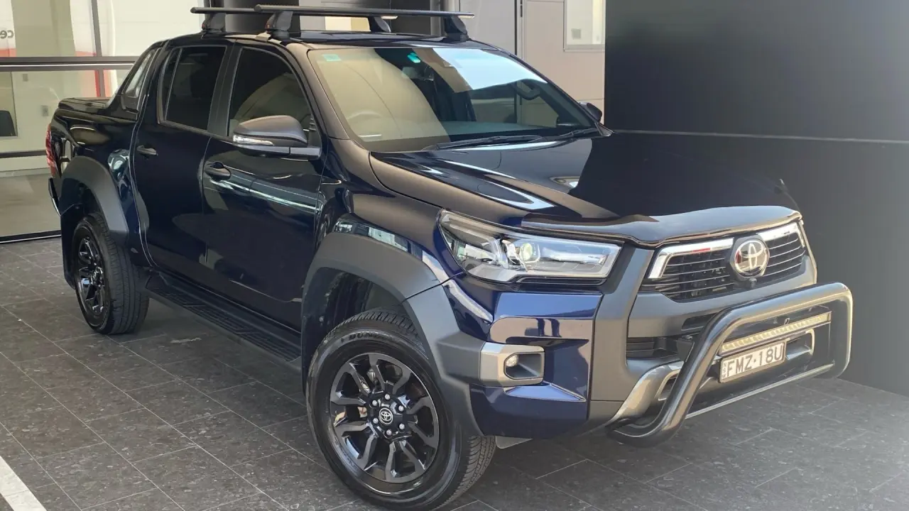 2022 Toyota Hilux Gallery Image 1