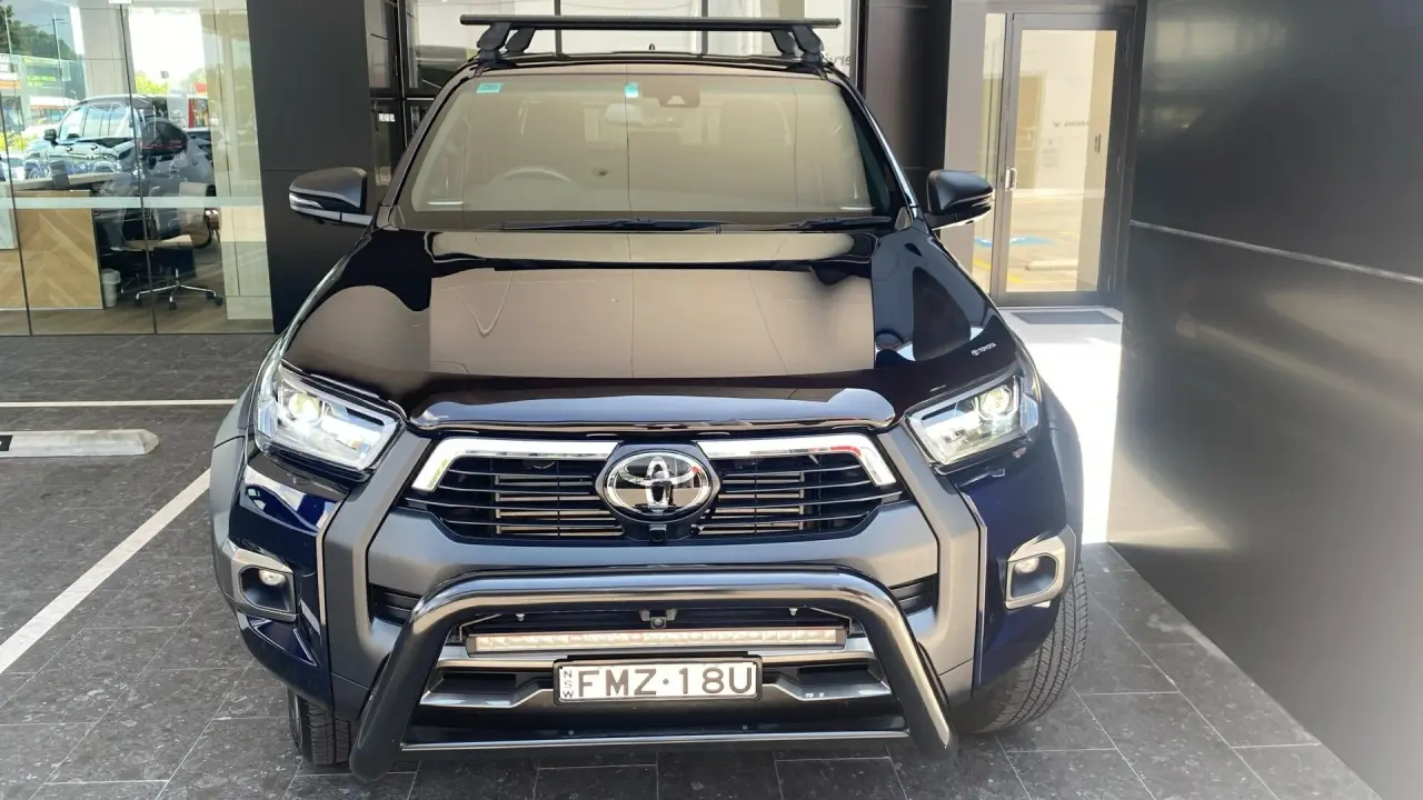 2022 Toyota Hilux Gallery Image 3