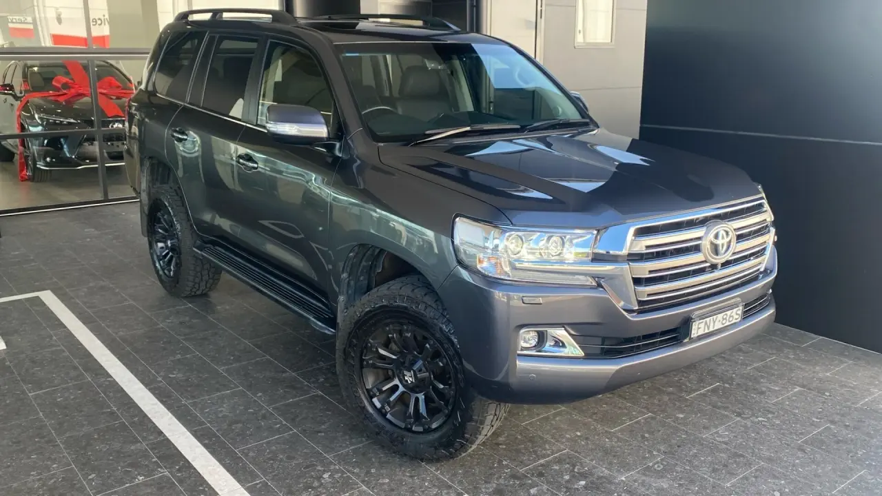 2019 Toyota Landcruiser Gallery Image 1