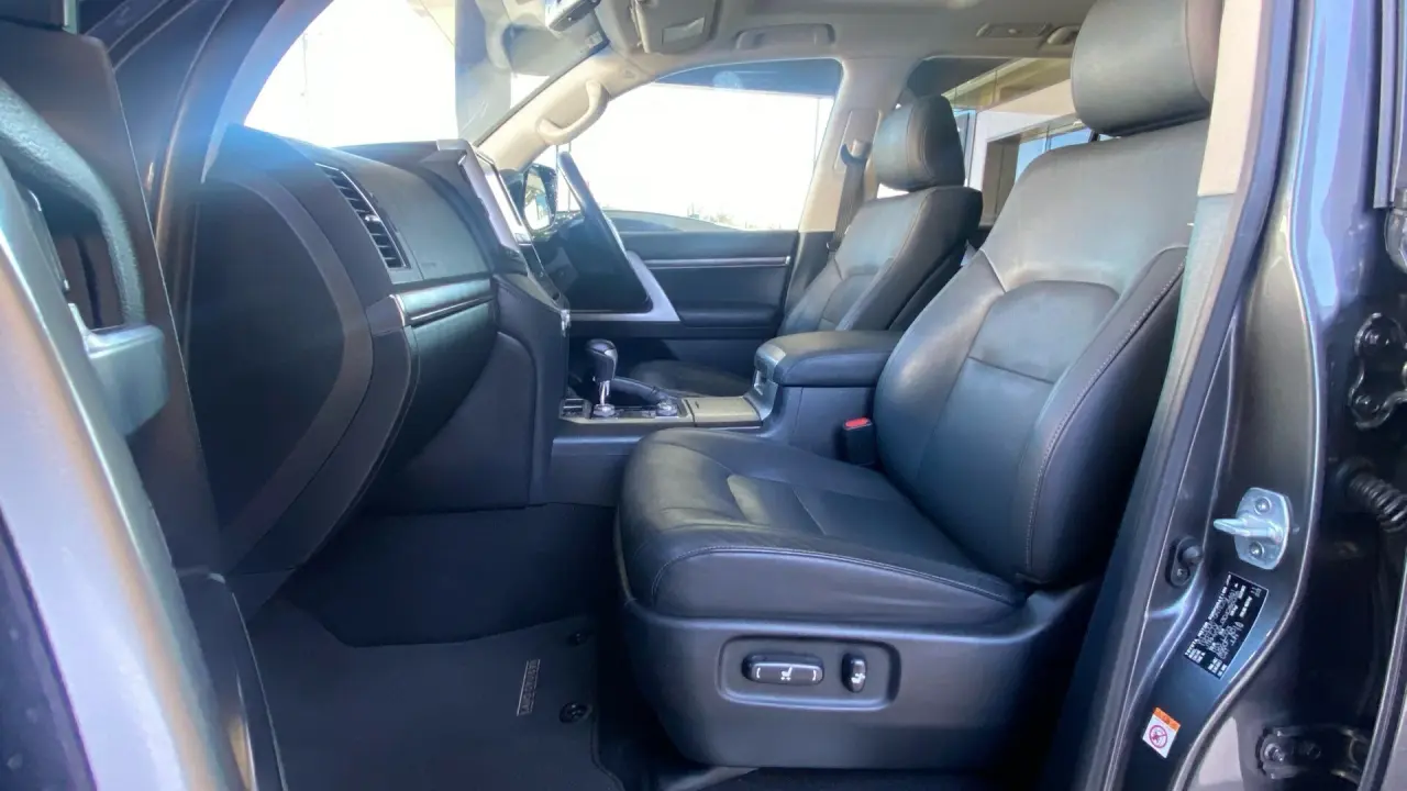 2019 Toyota Landcruiser Gallery Image 22