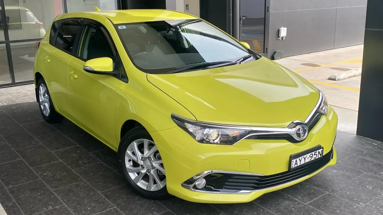 2016 Toyota Corolla Gallery Image 1