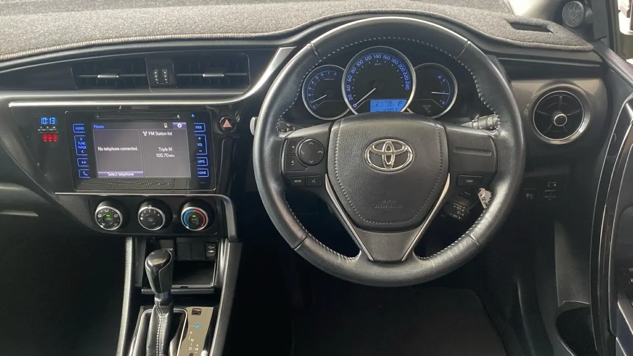 2016 Toyota Corolla Gallery Image 12
