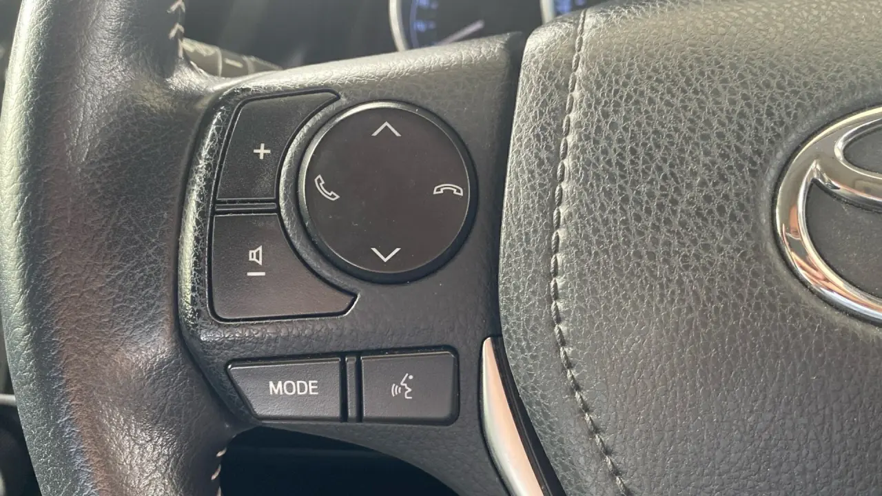 2016 Toyota Corolla Gallery Image 15