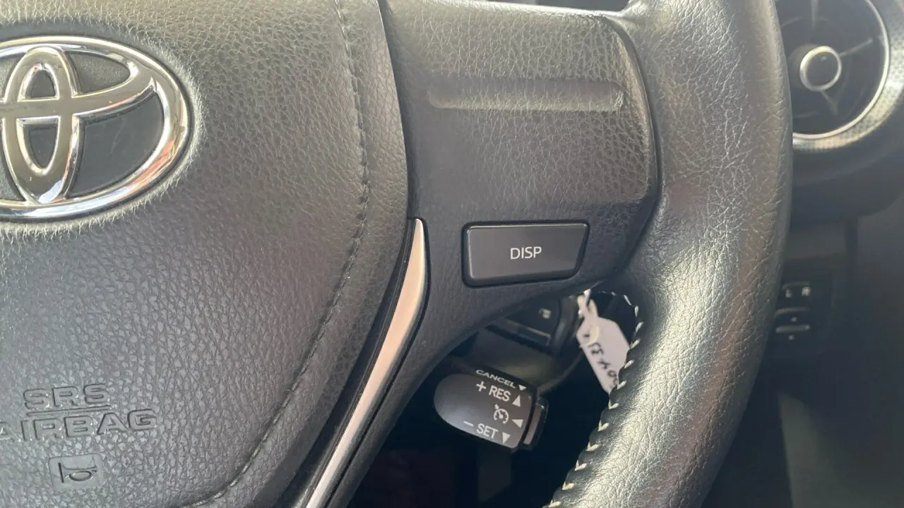 2016 Toyota Corolla Gallery Image 16