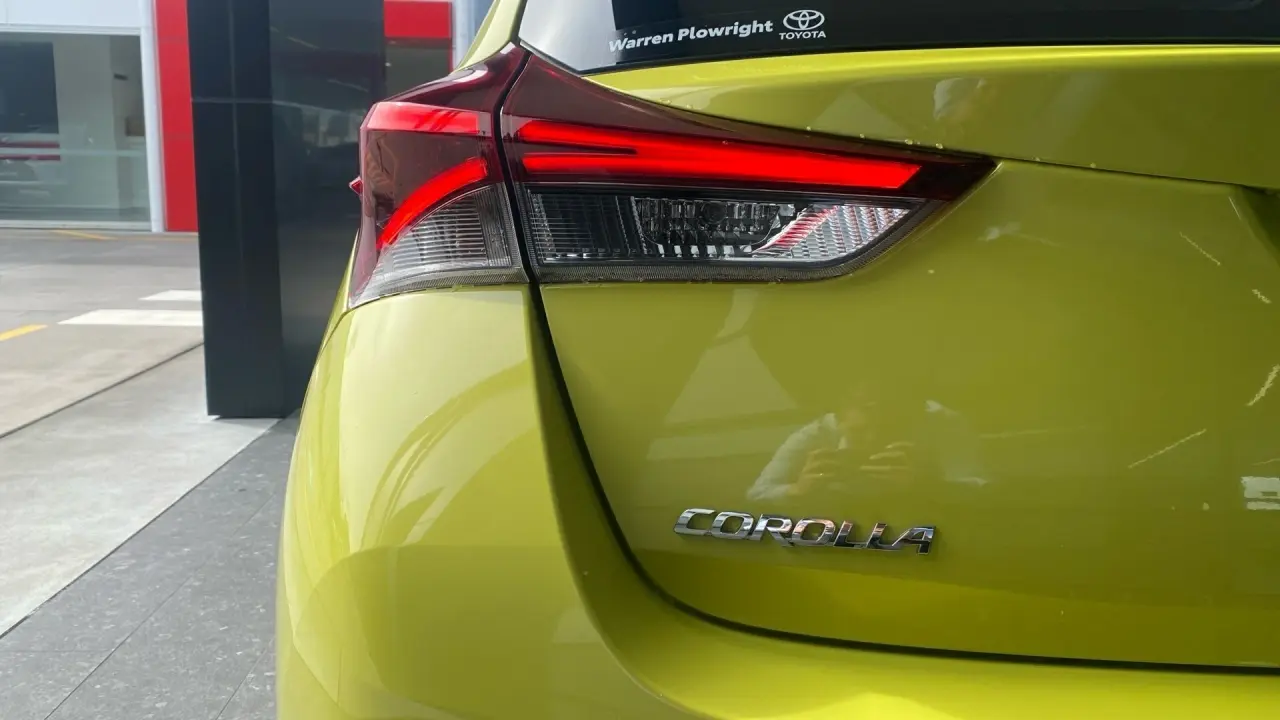 2016 Toyota Corolla Gallery Image 6