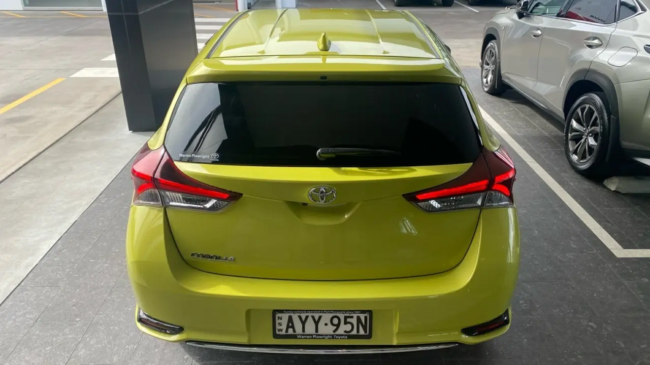 2016 Toyota Corolla Gallery Image 7