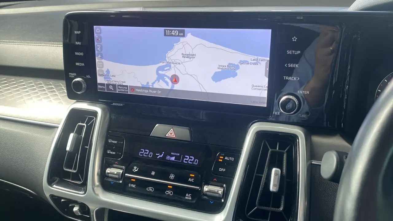 2021 KIA SORENTO Gallery Image 18